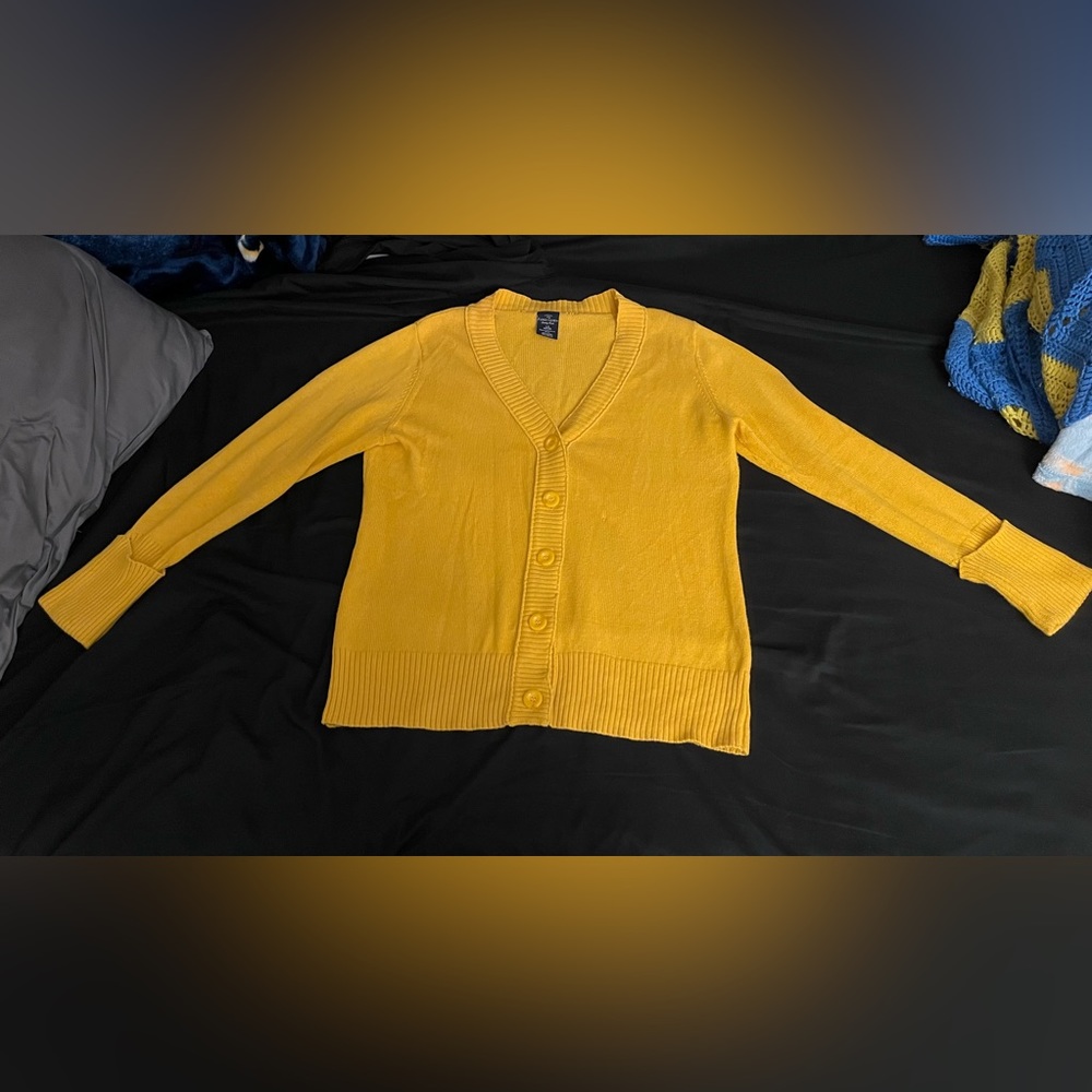 Faded Glory Yellow Button-Up V-Neck Cardigan